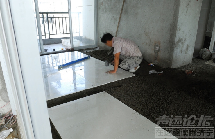 欧神诺小课堂：墙砖铺贴要注意什么-1.jpg