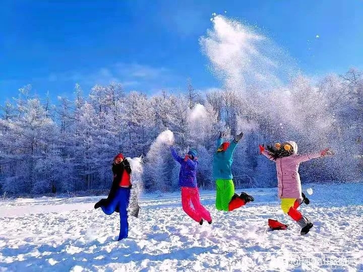 超好玩！济宁吾悦广场冰雪乐园1月15日盛大开业！免费门票无限送！不限量！-2.jpg