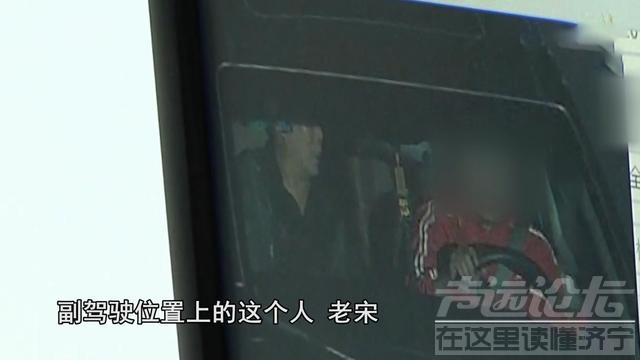 17年苏州运河夜夜有美女登船，警方锁定旧货船，破门后大受震撼-23.jpg