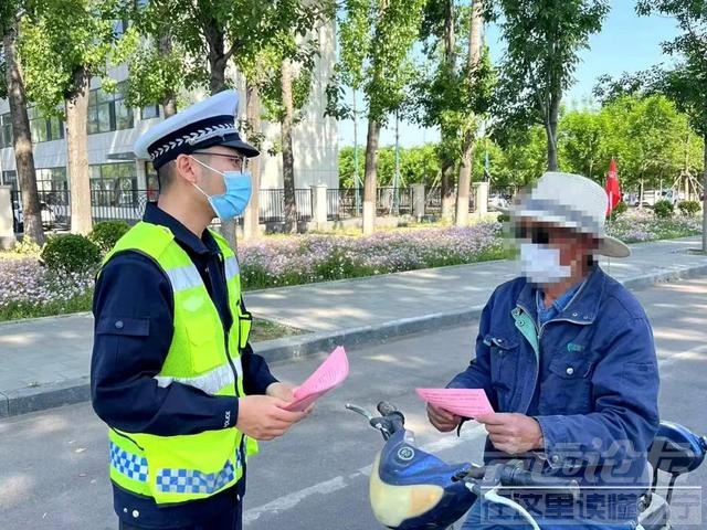 【带头盔≠戴头盔】兖州警方提醒您：骑乘电动自行车戴好头盔才是最好的“标配”！-5.jpg