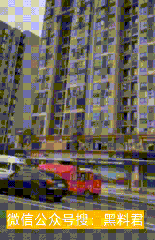 u1iEQWdwlx07XXQE3x0Y010412001pcg0E010 00_00_00-00_00_30.gif