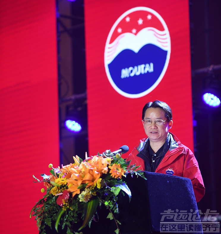 茅台董事长丁雄军称茅台酒库存了“几十万吨基酒”，价值“好多万亿元”-1.jpg