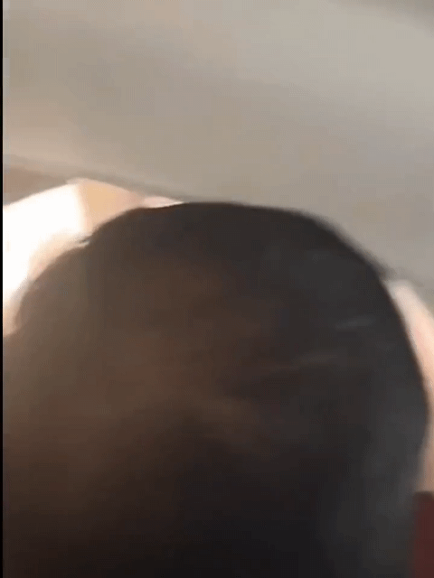 游客三亚按喇叭被黑社会恐吓，吓得举手道歉，第二个龙哥？-10.jpg