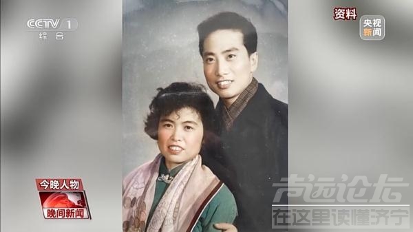 老人无偿捐出8600多枚“火花”：对老伴儿最好的纪念！-3.jpg