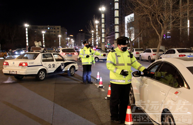 路上那么多车，交警是如何发现无证驾驶的？交警：3种方法能判断-3.jpg