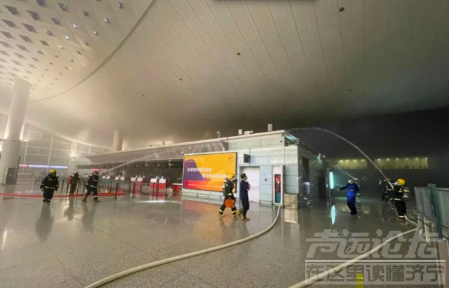 突发！杭州萧山机场浓烟滚滚！凌晨，官方通报最新情况-3.jpg