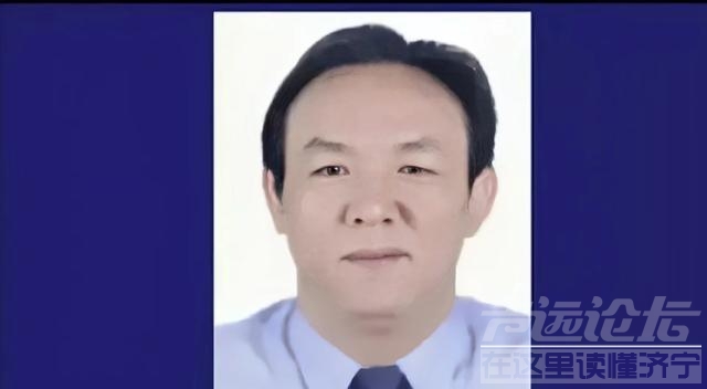 武汉最大黑社会头目落网，他一名马仔身份不简单，一把捞了6.9亿-2.jpg