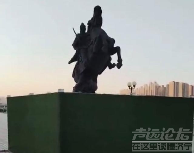 吉林市“东明建国”雕塑被部分拆除？当地回应-2.jpg