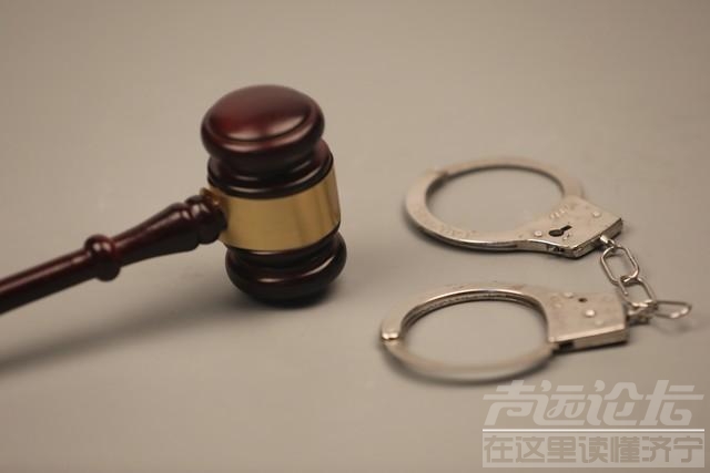 以“寻衅滋事罪”，追究油漆工“戴纸帽”：法治不能有口袋罪 ！-5.jpg