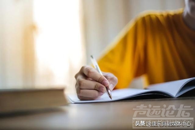 725高分学霸字迹惊艳，146分语文卷面曝光，卷面分千万不能丢！-38.jpg