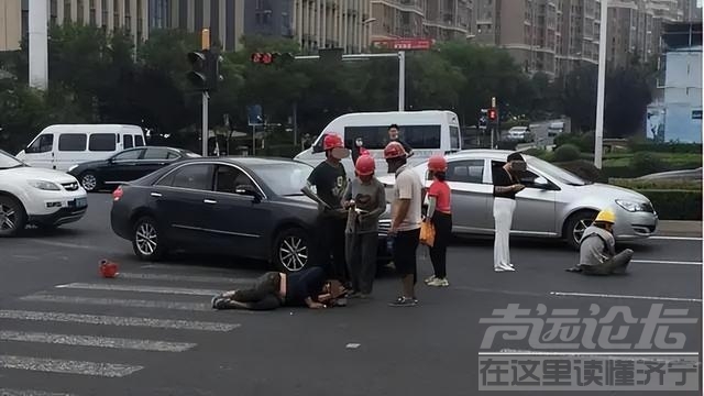 “他闯红灯，凭什么让我负责？”交警的处罚引众怒，车主当场翻脸-4.jpg