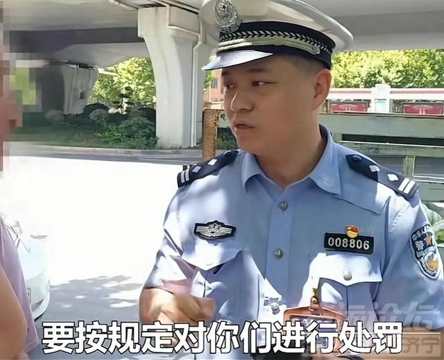 交警处罚瓜农，听说瓜农是贫困户，一个电话，把瓜农库存给清空了-5.jpg