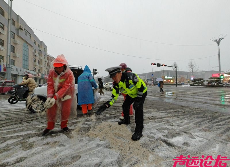 济宁交警全警全力保障恶劣天气道路安全畅通-3.jpeg