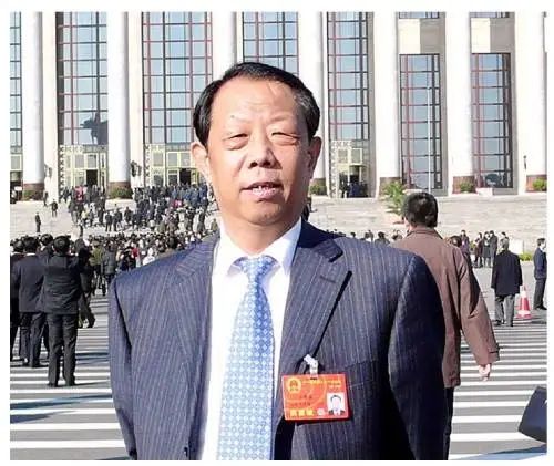 济宁十大富豪榜-6.jpg