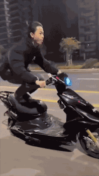 20250528092014front1_0_632061_FrGYrc21CSmIyiAzcZFLqp7Src95.gif