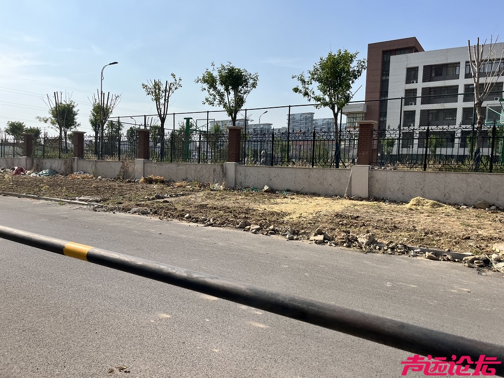 济宁市实验中学任祥校区周边环境卫生问题-4.jpg
