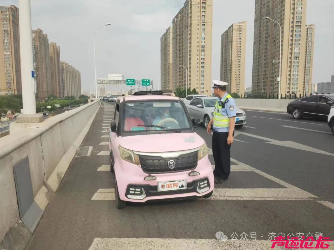 济宁交警持续开展高架道路交通违法专项整治行动-8.jpg