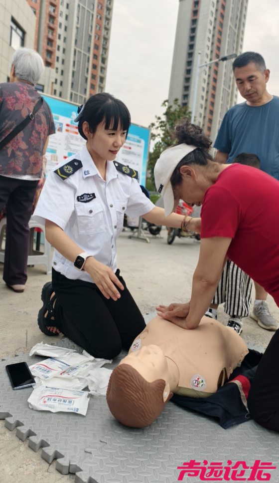 急救点亮夜市，“救”在你我身边——济宁市第一人民医院开展急救普及公益活动-3.jpg