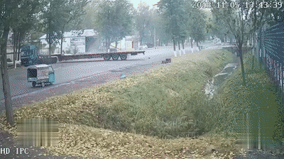 开展“三小车辆”专项整治 规范道路通行秩序-13.jpg