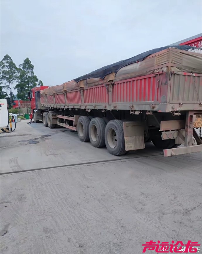 006hdn6hgy1i3biiazwb5j30u011mtd9.jpg