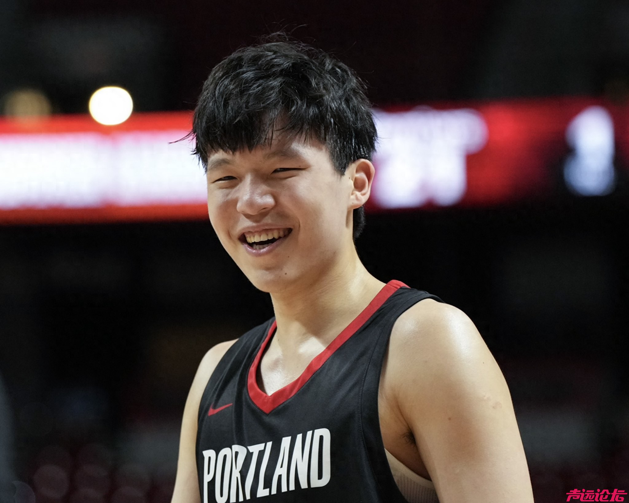 得分+三分命中数均创新高！杨瀚森15+3+2+2 开拓者送鹈鹕三连败-1.jpg