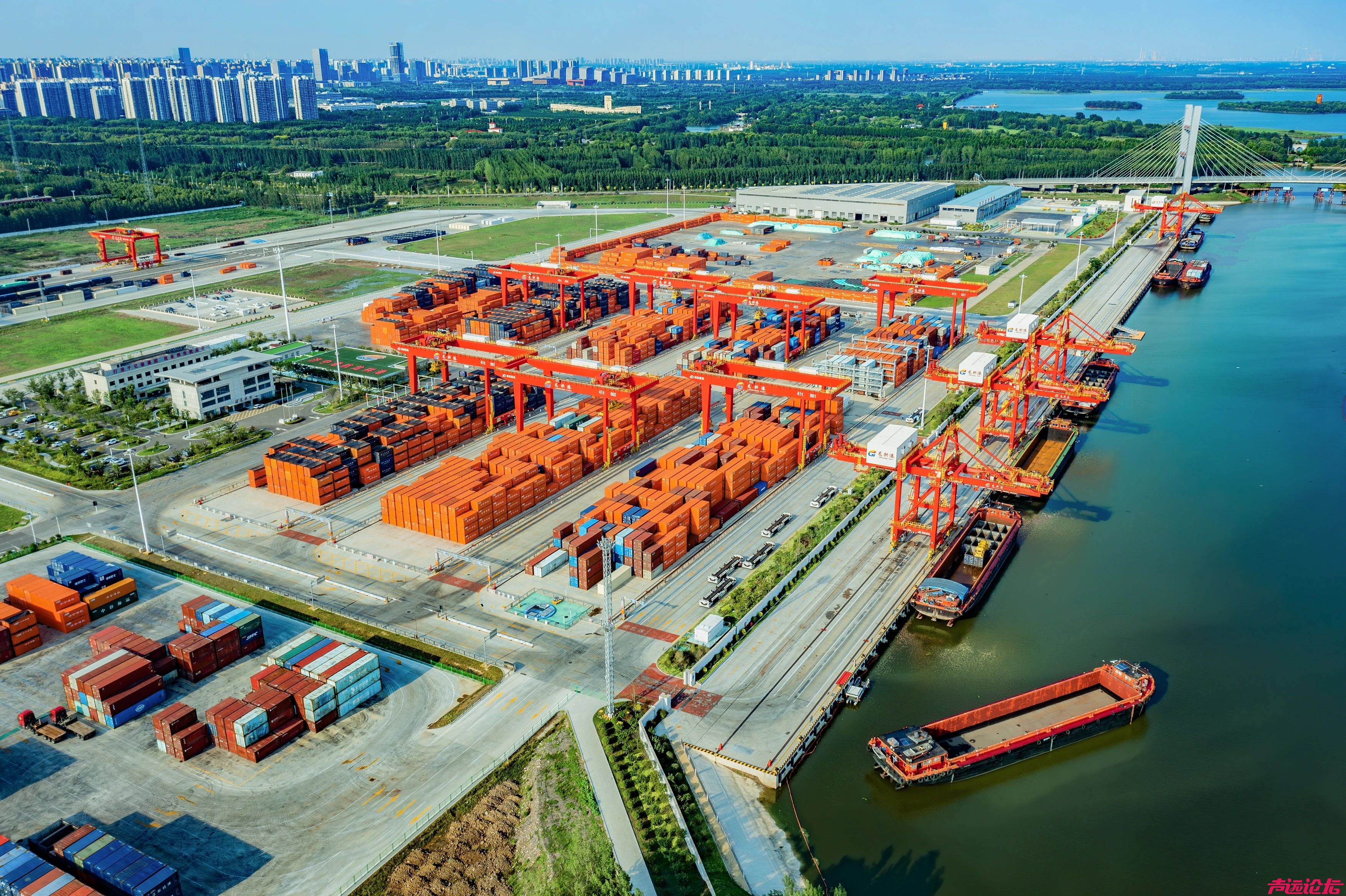 济宁市年内港航营收将突破1000亿元-1.jpg