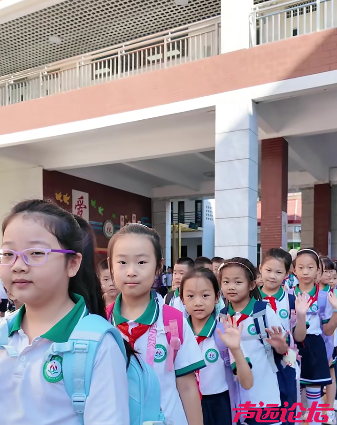 多图直击！济宁中小学生开学啦！-4.jpg