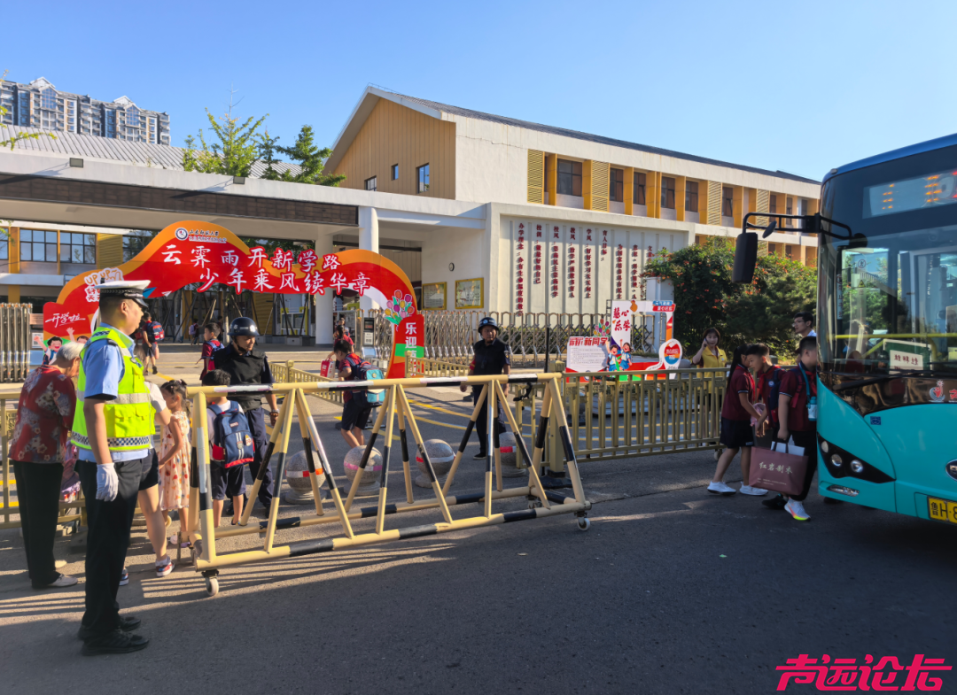 多图直击！济宁中小学生开学啦！-24.jpg