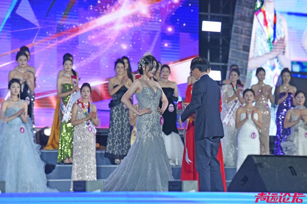 山东姑娘赵娜问鼎环球小姐中国总冠军-1.jpg
