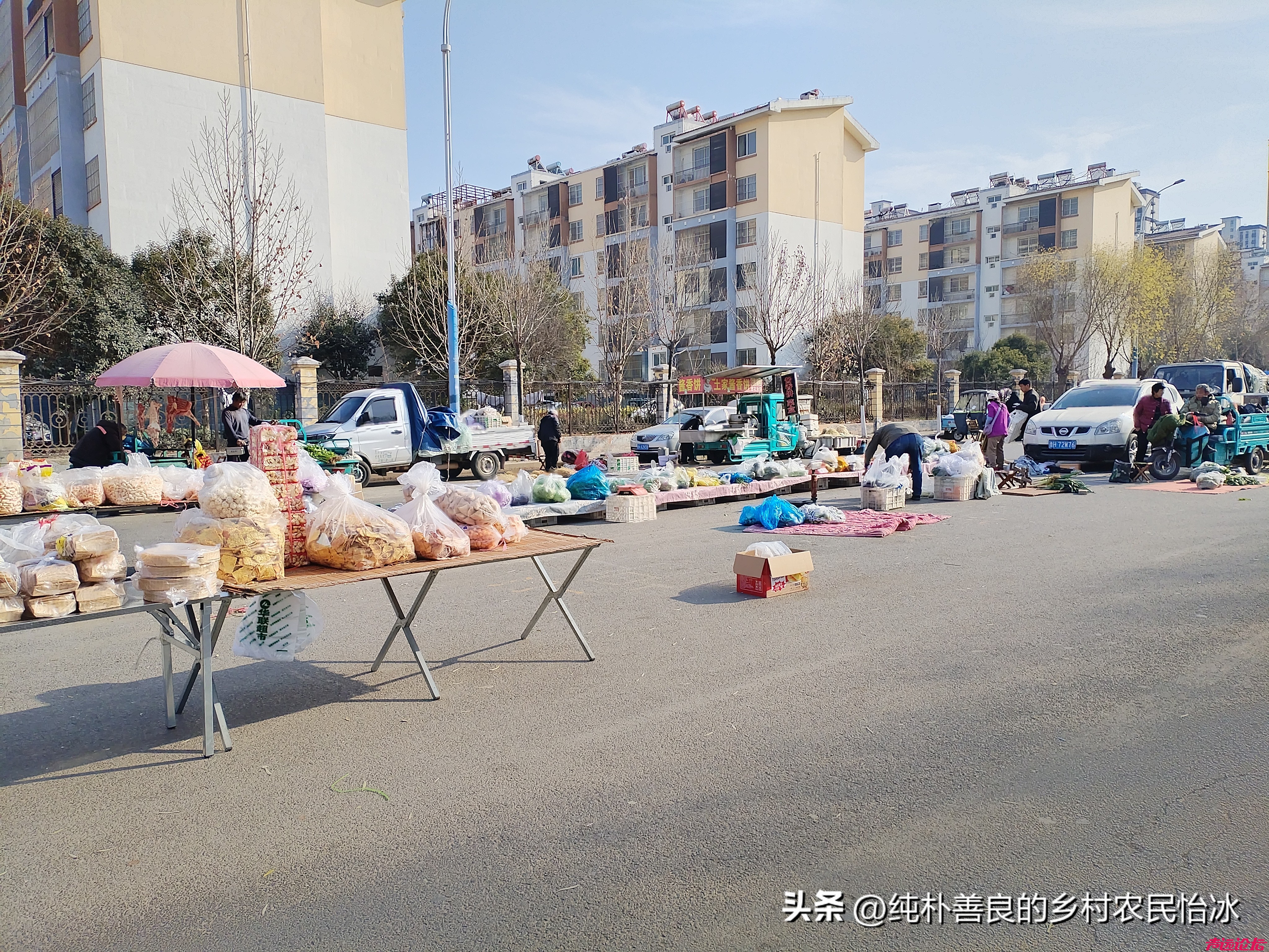 网曝：胡营大集看到很多我没看到的东西，各种各样的农具让我看得眼花缭乱！-4.jpg