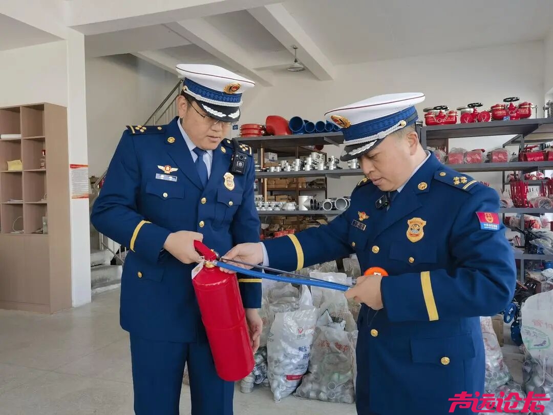 多部门联合开展消防产品整治行动，集中销毁380余件伪劣品-2.jpg