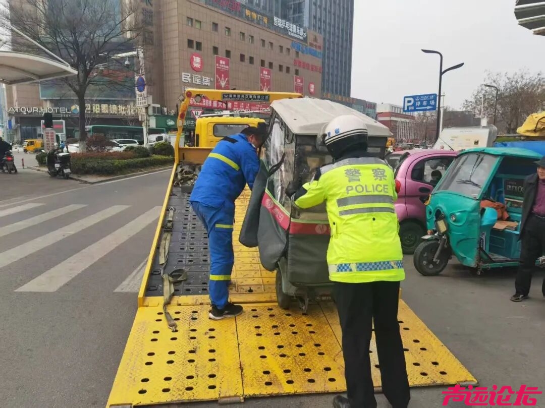 严查！三小车辆闯红灯、逆行、违停，通通不行！-10.jpg