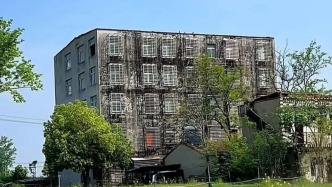 村支书被举报违规建1500㎡楼房-1.jpg