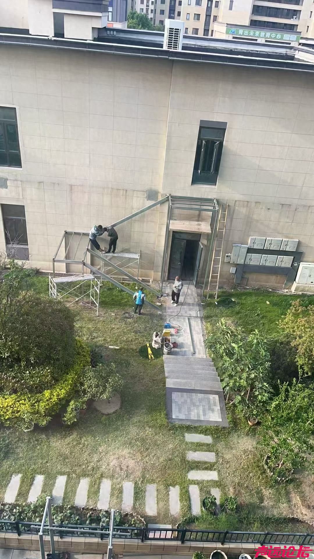 "手续齐全" vs 业主"未见文件" ？济宁中海城小区改建遭问政质疑-1.jpg