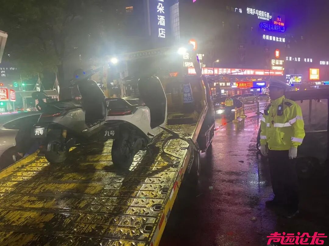 全市公安交管部门开展“飙车炸街”集中整治行动-2.jpg