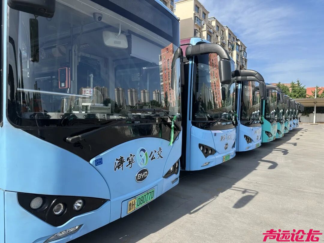 济宁公交暖心启幕2026爱心送考，护航莘莘学子圆梦高考-1.jpg