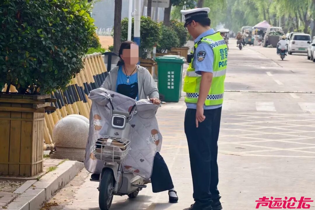济宁公安交警：常态化查处未佩戴安全头盔 守护市民出行安全-15.jpg